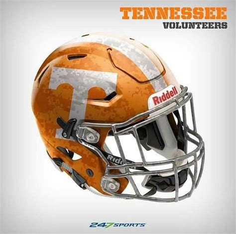 Pin By Jeff Mcbryar On Tennessee Vols Football Helmets Football