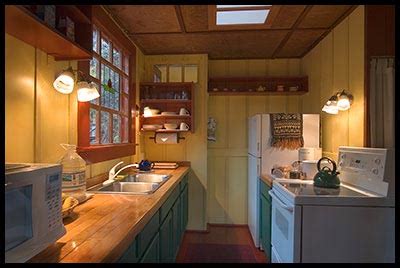 The browser has sent 7 css, javascripts, ajax and image requests in order to completely render the main page of crater rim cabin. Crater Rim Cabin - Rooms