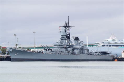 Uss Iowa Bb 61 1 Former Us Navy Battleship Uss Iowa Bb Flickr