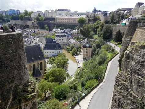 Luxembourg, country in northwestern europe. Cities on foot - city walks / Paseos por ciudades de Europa y USA / Andando polo mundo ...