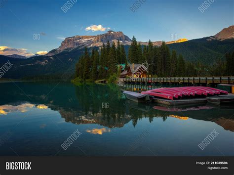 Emerald Lake Alberta Image And Photo Free Trial Bigstock