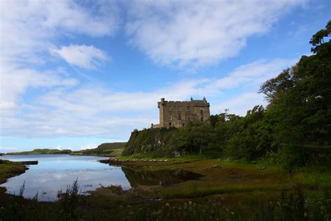 Dunvegan Castle Scotland Holidays