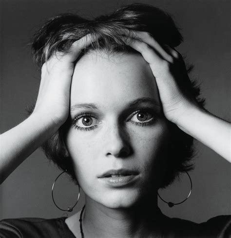 Farrow and sinatra wed in july 1966, divorcing two years later. Mia Farrow's Story: On Frank Sinatra, Battling Scandal ...