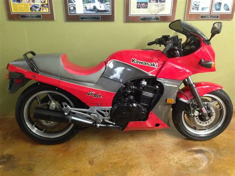 Kawasaki ninja 1984 technical specifications. 1984 Kawasaki GPZ900R Ninja 1st year Legendary Superbike ...