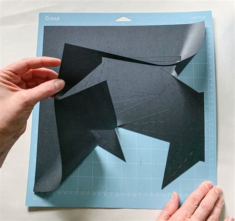 DIY Paper Star Tree Topper with the Cobalt Cricut Air 2 ...