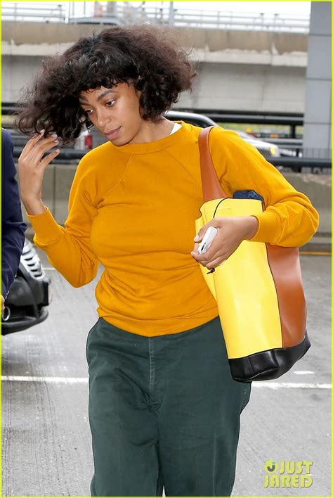 Solange Knowles Tweets Cryptic Diss After Met Gala 2016 Photo 3647410