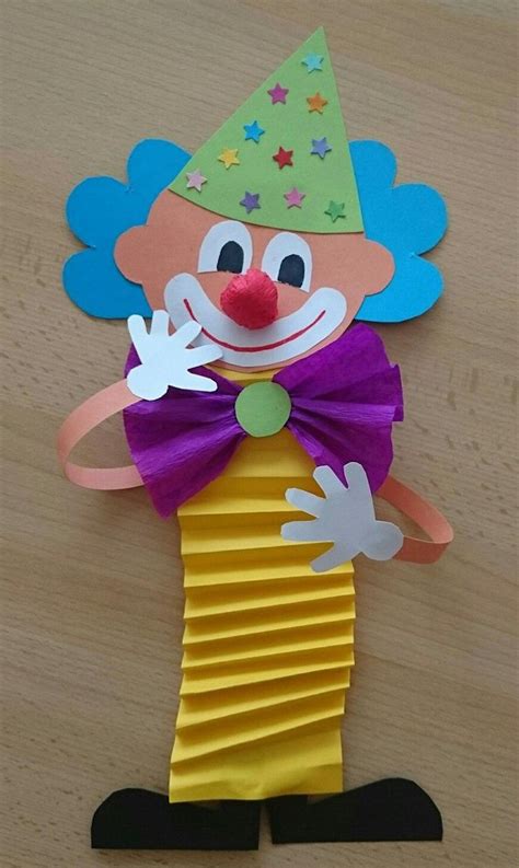 Clown Basteln Mit Kindern Aus Tonpapier Klorollen Pappteller Und Co
