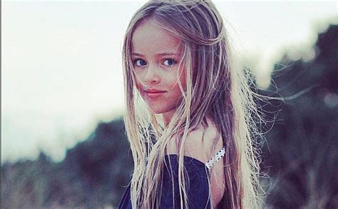 kristina pimenova considerada la niña más hermosa del mundo se convirtió en modelo mundo