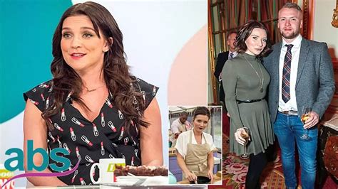 Candice Brown Says Gbbo Contestants Will Make Her Wedding Cake Abs Us Daily News Youtube