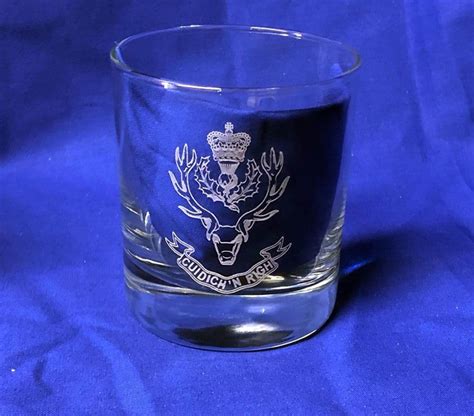 The Queens Own Cameron Highlanders A Pair Of Presentation 10oz Whisky Glasses With The