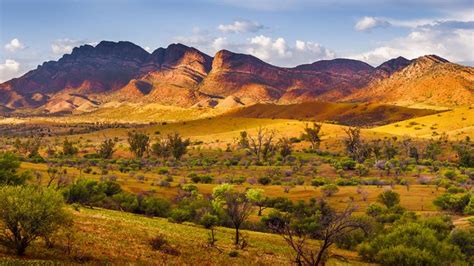 Landscapes And Art Of The Flinders Ranges And Outback South Australia Apt