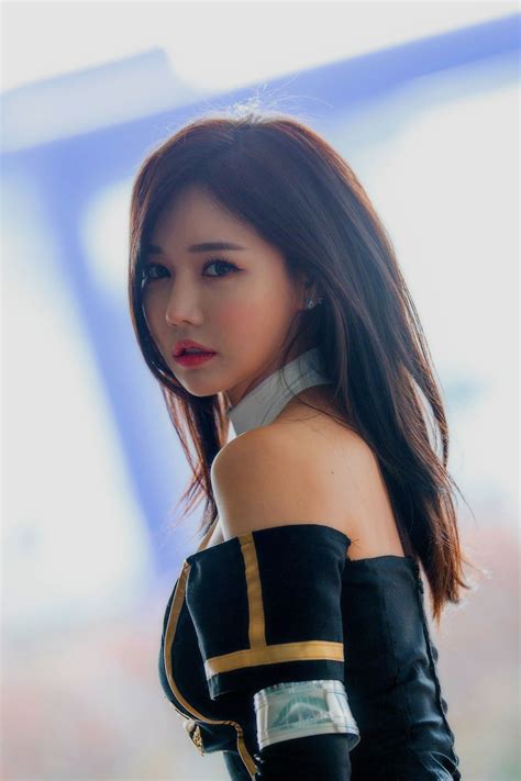 Han Ga Eun Model Women Long Hair Asian Looking At Viewer Portrait