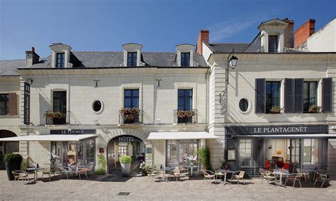 Check spelling or type a new query. Séjournez à l'Hostellerie La Croix Blanche près de Fontevraud