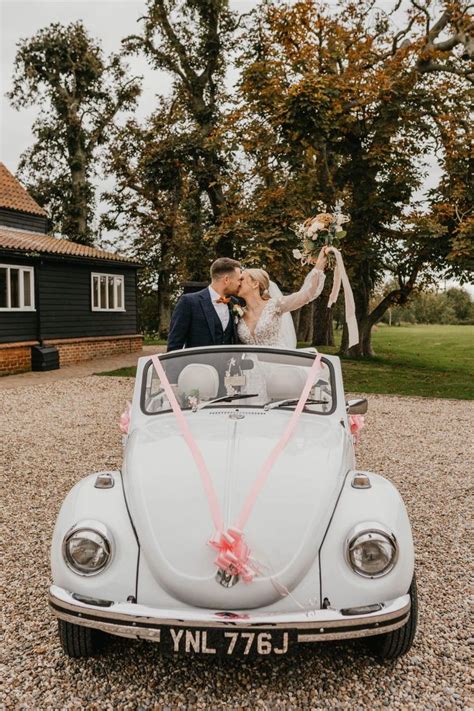 How To Get The Best Wedding Photos Pumpkin Themed Wedding At Vaulty