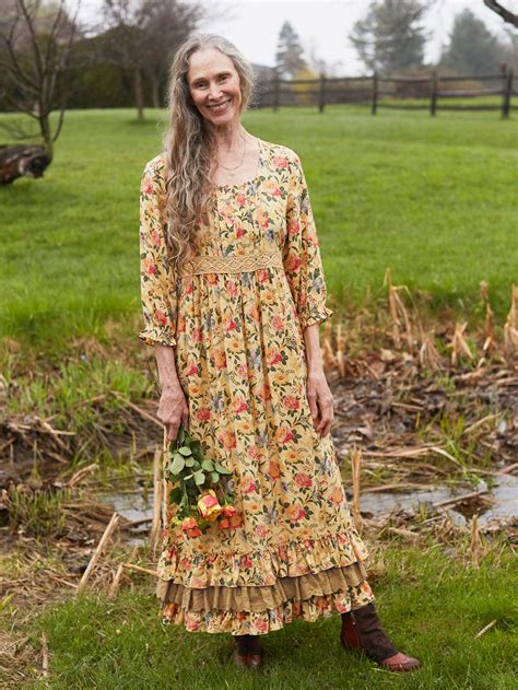 Pin By Cedarsandzinnias On Modest Fashion Prairie Dress Clothes For Women April Cornell Dress