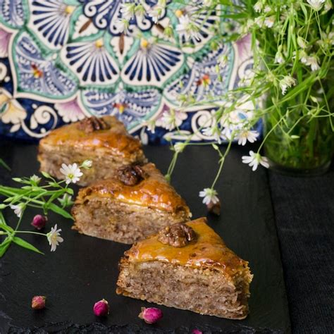 Premium Photo Delicious Traditional Turkish Food Baklava With Honey