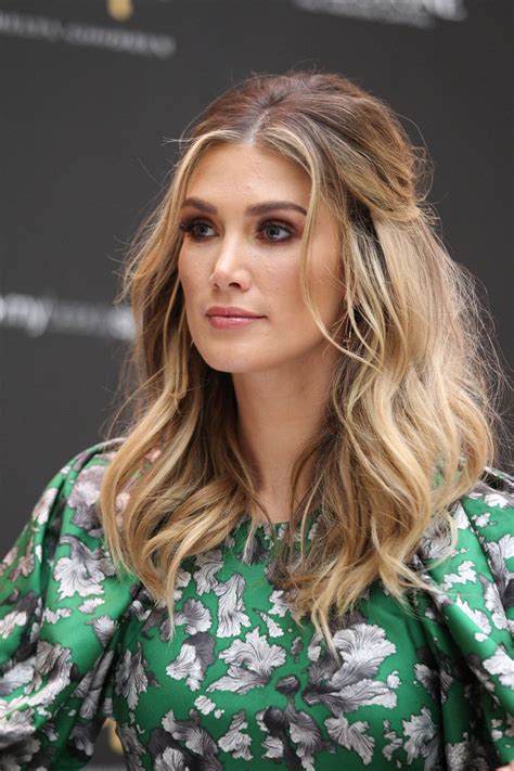 Delta Goodrem Without Makeup Celebrity In Styles