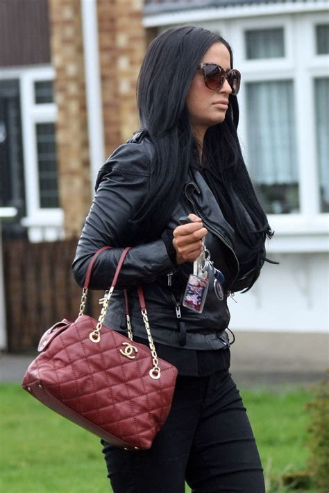 Chantelle Houghton Visits Her Mum S House For Easter Lunch In Basildon