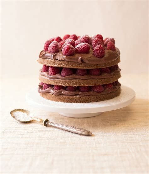 Recette layer cake chocolat framboise et fève tonka Marie Claire