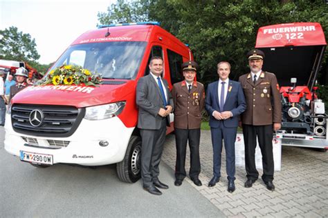 Lr Schneemann Neues Fahrzeug F R Feuerwehr Bad Tatzmannsdorf Land