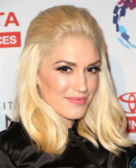 No Doubt Released Its First Hit Album Years Ago Photos Of Gwen Stefani Then And Now Proves