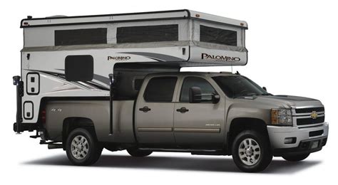 I guess i naturally expect any 5th wheel to outdo travel trailers on their tank capacities, but this model actually has a smaller gray tank. 7 Of The Best Small 5th Wheel Trailers | 5th wheel ...