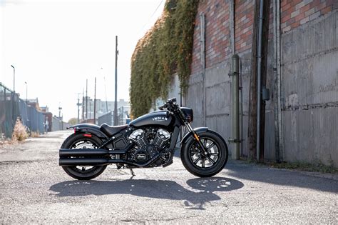 After test riding a new 2019 indian scout bobber and indian chieftain, raj and i turn those bikes in and get back on our harleys. Motorrad Vergleich Indian Scout Bobber 2020 vs. Harley ...