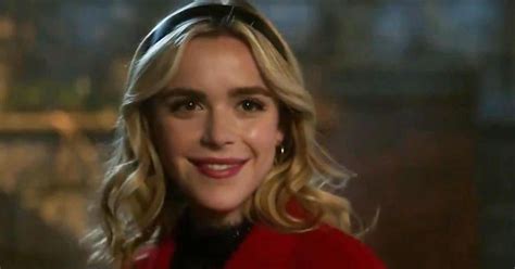 Riverdale Reveals Best Look Yet At Kiernan Shipkas Sabrina Return In