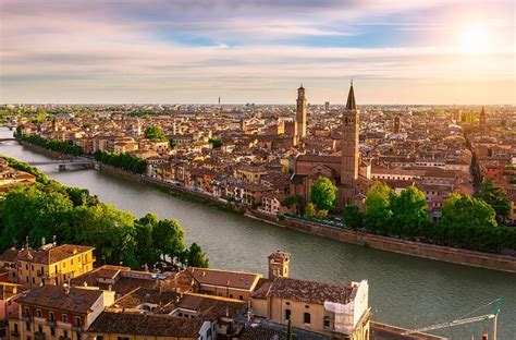 The verona hotel includes an elegant bar and lounge area with tablet computers. In The World Of Romeo And Juliet - Study In Verona, Italy ...