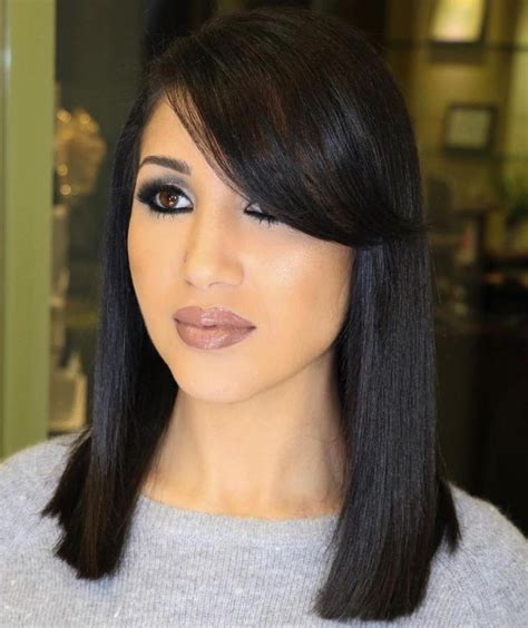 Blunt Black Bob With Side Bangs Long Bob With Bangs Bob Haircut With Bangs Blunt Haircut