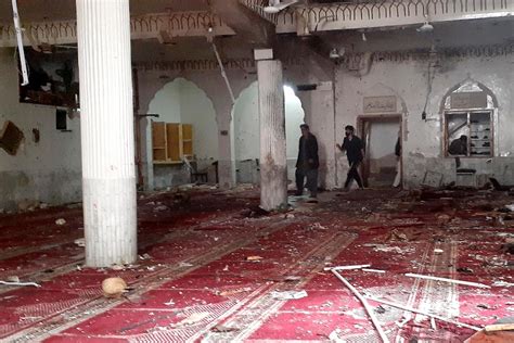 Bombing Of Shiite Mosque In Pakistan Kills At Least 56 Wounds 194