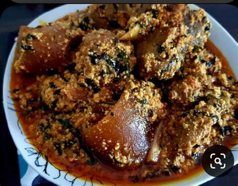 Nigerian egusi soup is a soup thickened with ground melon seeds and contains leafy and other vegetables. Egusi Soup: How To Make Perfect Party Egusi Soup ...