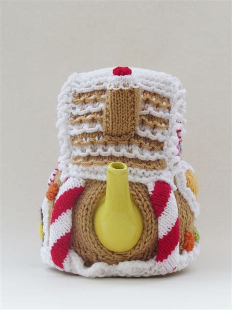 And this giant gingerbread house held together because of all the tips, tricks and secrets i have learned along the way (and a little determination) your giant gingerbread house is outstanding! Gingerbread House tea cosy knitting pattern