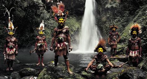 10 Stunning Portraits Of The Most Isolated Tribes In The World Unique People Page 1