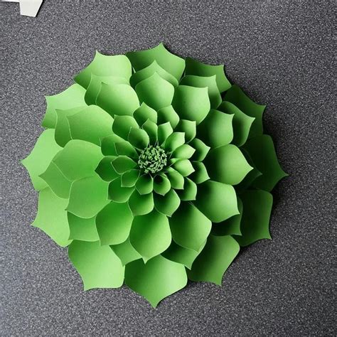 Finding paper flower templates for cricut, sihouette, and scissors cutting?this is the collection of free svg, png and dxf paper. How To Make Antonia Giant paper Flower | Paper flower ...