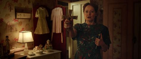 Miranda otto, anthony lapaglia, and stephanie sigman star in the horror sequel, which has just revealed its first promo. Foto de Miranda Otto - Annabelle 2 - A Criação do Mal ...
