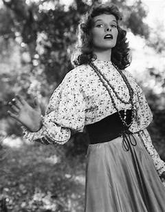 Katherine Hepburns Inspiring Journey From Rebel To Hollywood Icon