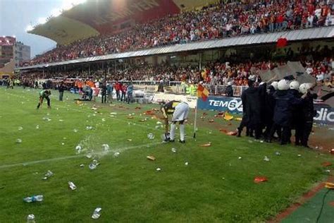 Justin tv'den fenerbahçe galatasaray maçı izleyin. MEMORIES: Galatasaray - Fenerbahce 19.05.2007