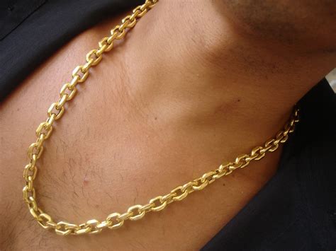 Para limpar uma corrente de ouro, comece escolhendo o tipo de solução de limpeza a ser usada. Corrente Ouro 18k Masculina Maciça Cadeado Cartie 150grs ...