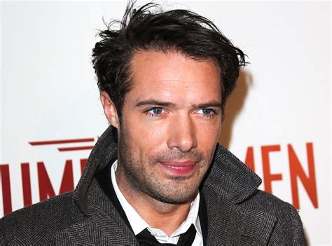 Theatre & theatre of love will be produced by tchaika hakkinen and produced by kinkaid media. Nicolas Bedos reconduit à la présentation des Molières