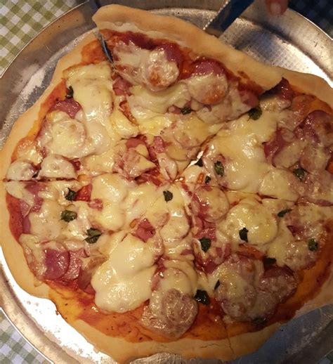 Como Fazer Uma Verdadeira Massa De Pizza Italiana Quando A Cozinha é
