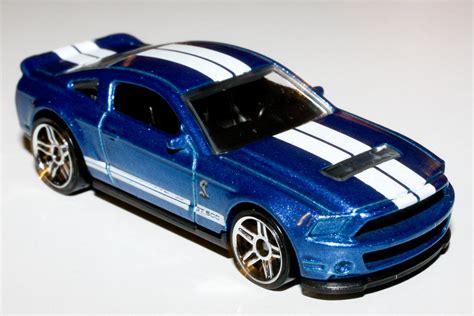 hot wheels ford mustang gt