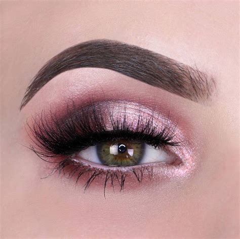 Soft Romantic Look Using Lotus No 47 Clear Band Pinklips Pink Eye