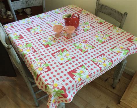 Vintage Wilendur Tablecloth Shasta Daisy Red Checks Farmhouse Kitchen