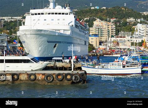Port Of Yaltacrimeaukraineeeastern Europe Stock Photo Alamy