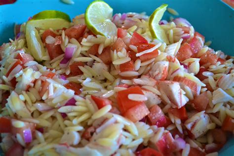 In a large bowl, combine onion, green pepper, celery and imitation crab meat. "Point-less" Meals: Orzo Crab Salad