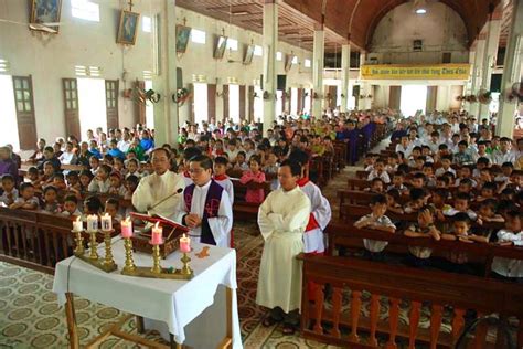 This Unique Chant Brings Vietnamese Catholics Deeper Into Christs Passion