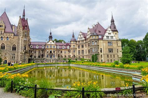 Zamek W Mosznej Najpiękniejszy Zamek W Polsce Krakowskie Brzdące