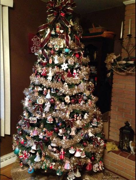 Pin By Jen Hartnett On Christmas Treesinside Holiday Decor