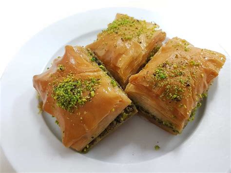 Best Baklava In Istanbul Everything About The Turkish Dessert